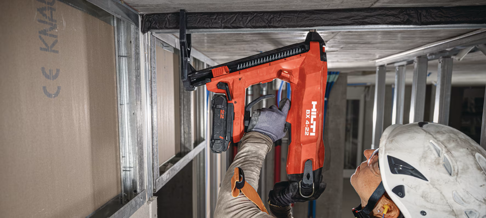 HILTİ  BX 4-22 AKÜLÜ BETON ÇİVİ ÇAKMA TABANCASI  + B 22-85 BATARYA + C 6-22 ŞARJ CİHAZI