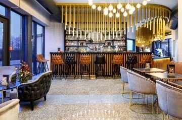 Park Hotel Braunau Cafe Longuage
