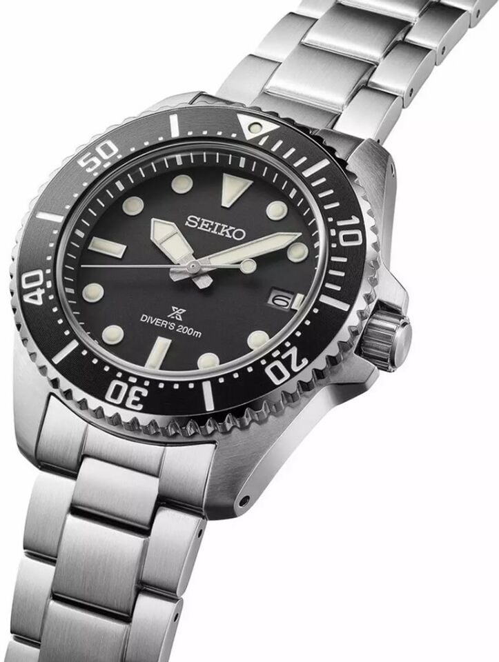 Seiko SNE597P1 Solar Çelik Gri Siyah Kadran 20 ATM 41 mm Erkek Kol Saati