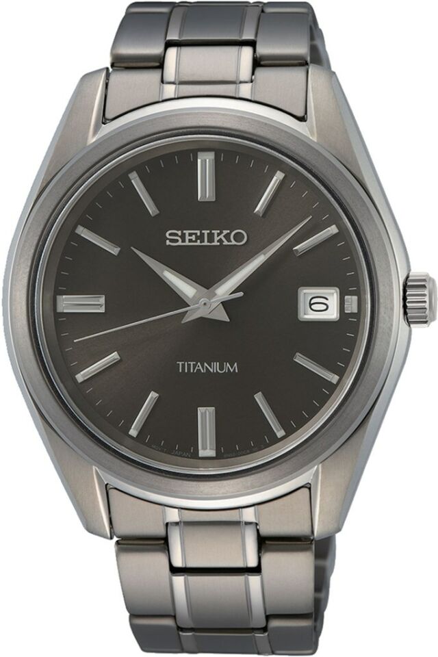 Seiko SUR375P1 Quartz Çelik Gri Titanyum Kasa Siyah Kadran 10 ATM  40 mm Erkek Kol Saati