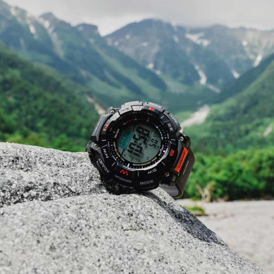 Casio PRG-340-1DR Quartz Silikon Siyah 10 ATM 52 mm Erkek Kol Saati