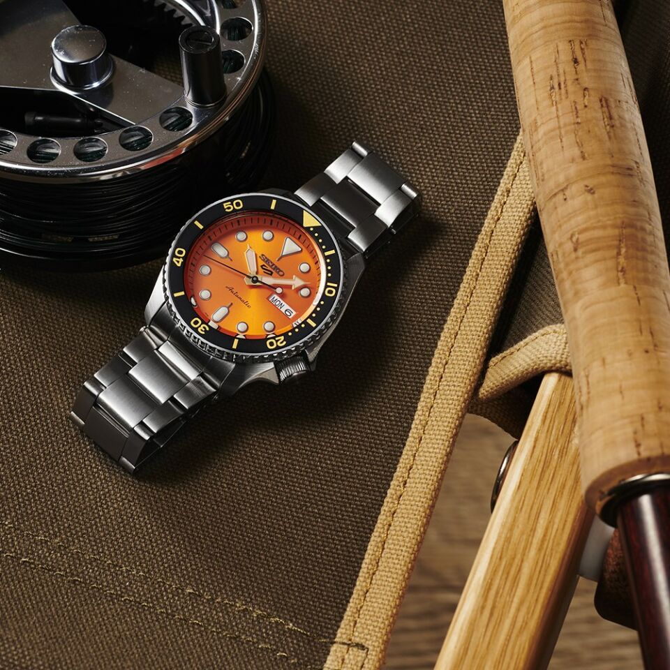 Seiko SRPD59K1 Otomatik Çelik Gri Turuncu Kadran Hardlex Cam 10 ATM 42 mm Erkek Kol Saati