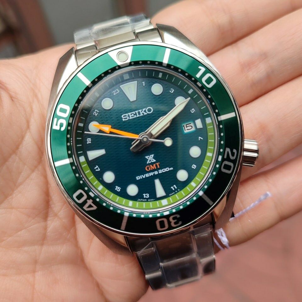 Seiko SFK003J Solar 20 ATM Çelik Gri Yeşil Kadran 45 mm Erkek Kol Saati