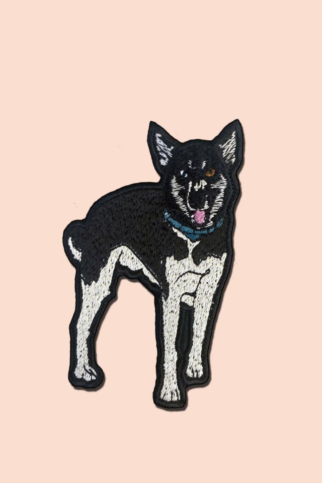 KÖPEK (Siyah-Beyaz) - Yapışkan nakışlı arma, patch, yama, aksesuar