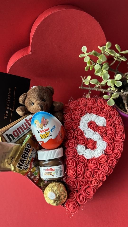 Tiny Love Box