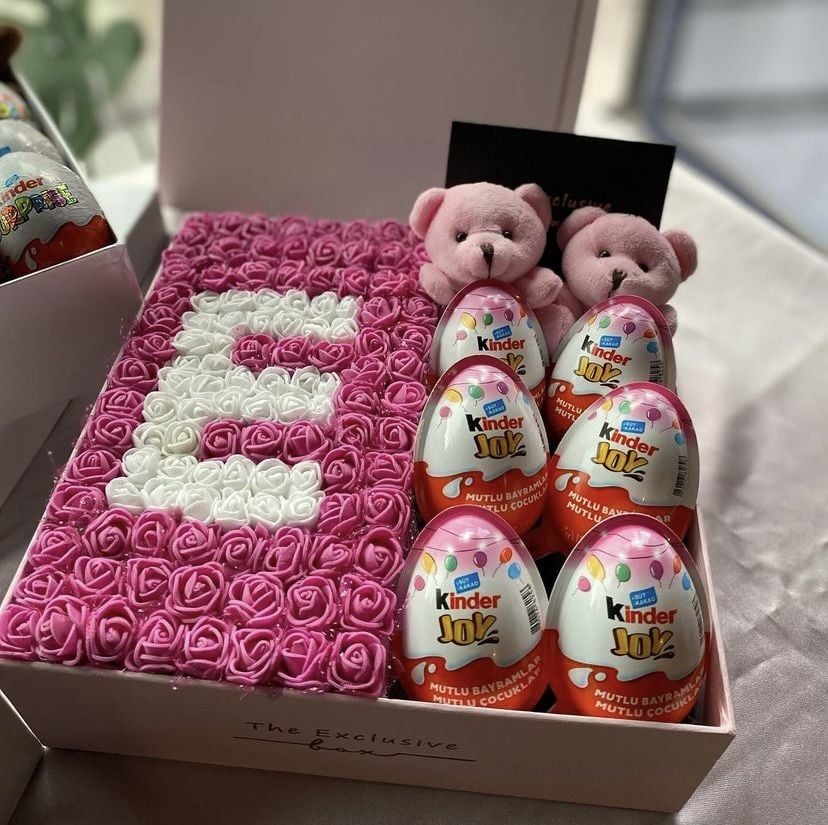 Pink Exclusive Box