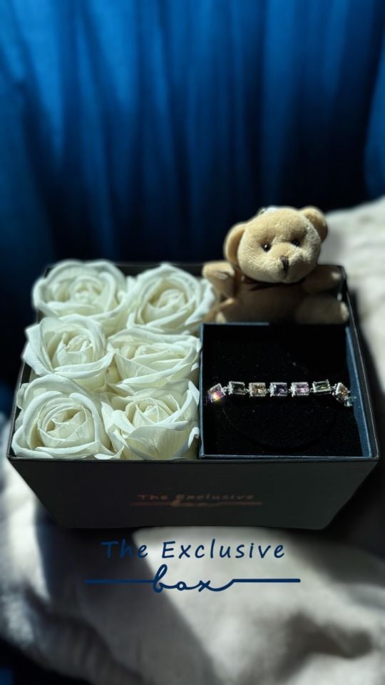 The Exclusive Box & Jewelery Set