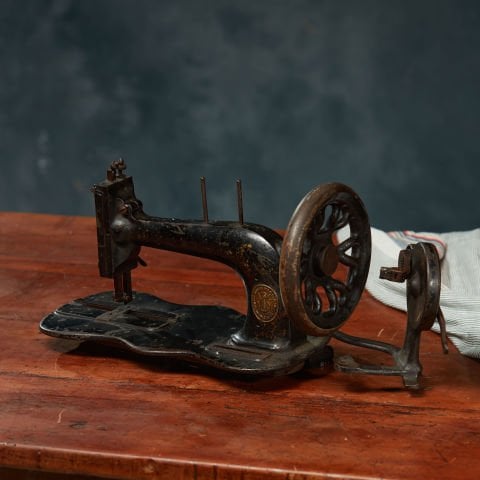 Küçük Singer Dikiş Makinesi