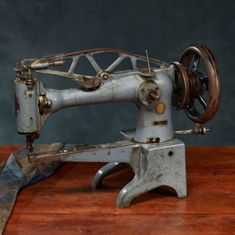 Singer Industrial Sewing Machine