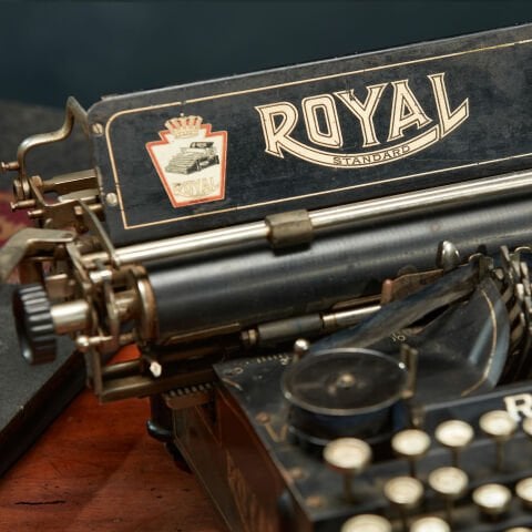 Royal 5 NY Typewriter
