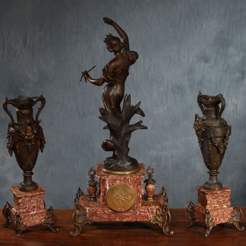 'Chant De La Source' Console Set with Clock