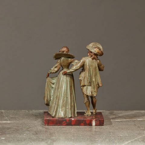 Maxim - La Pavane Figurine