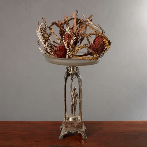 Şampiyon Heykelli Jardinyer