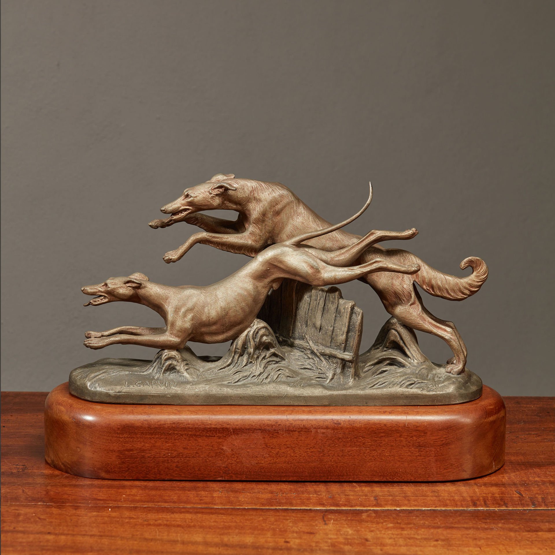 Çift Greyhound Heykel