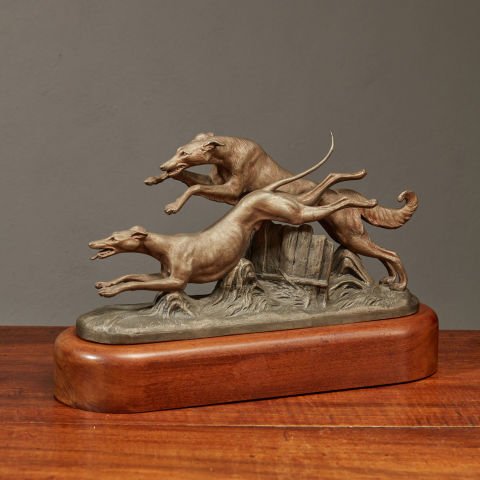 Çift Greyhound Heykel