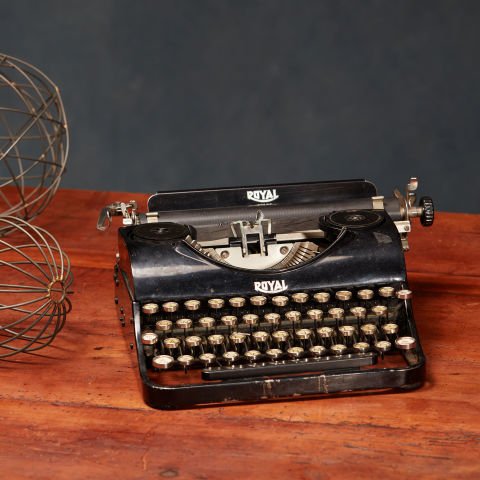 Royal 5 NY Typewriter