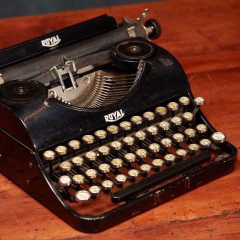Royal 5 NY Typewriter