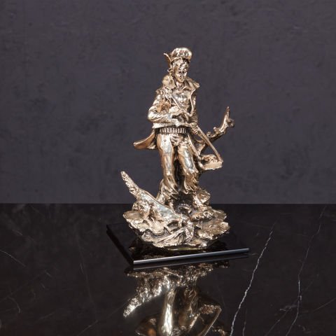 Hunter Statue