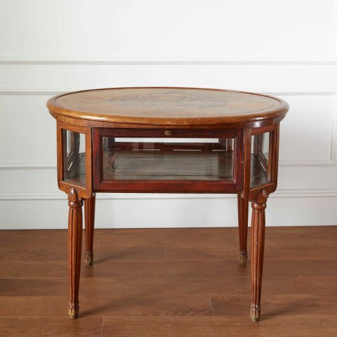 Art Deco Orta Vitrin