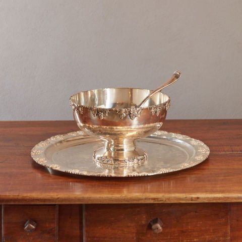 Crescent Grape Cluster Punch Service