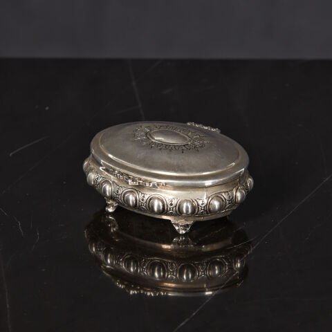 Oval Jewelry Box
