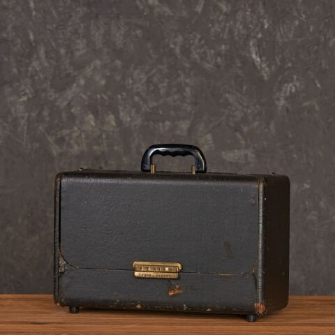 Zenith Trans Oceanic Radio