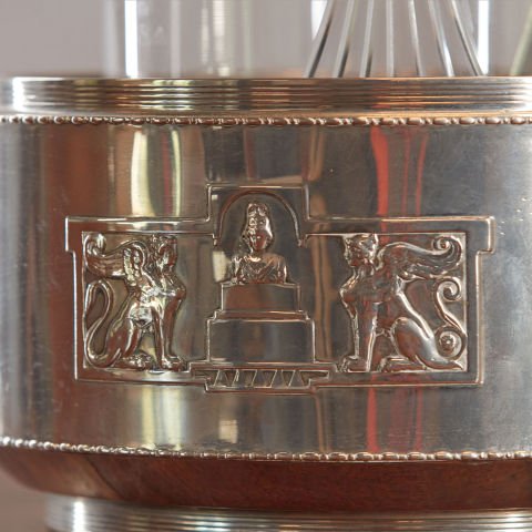 Henneberg Art Deco Presentation Stand
