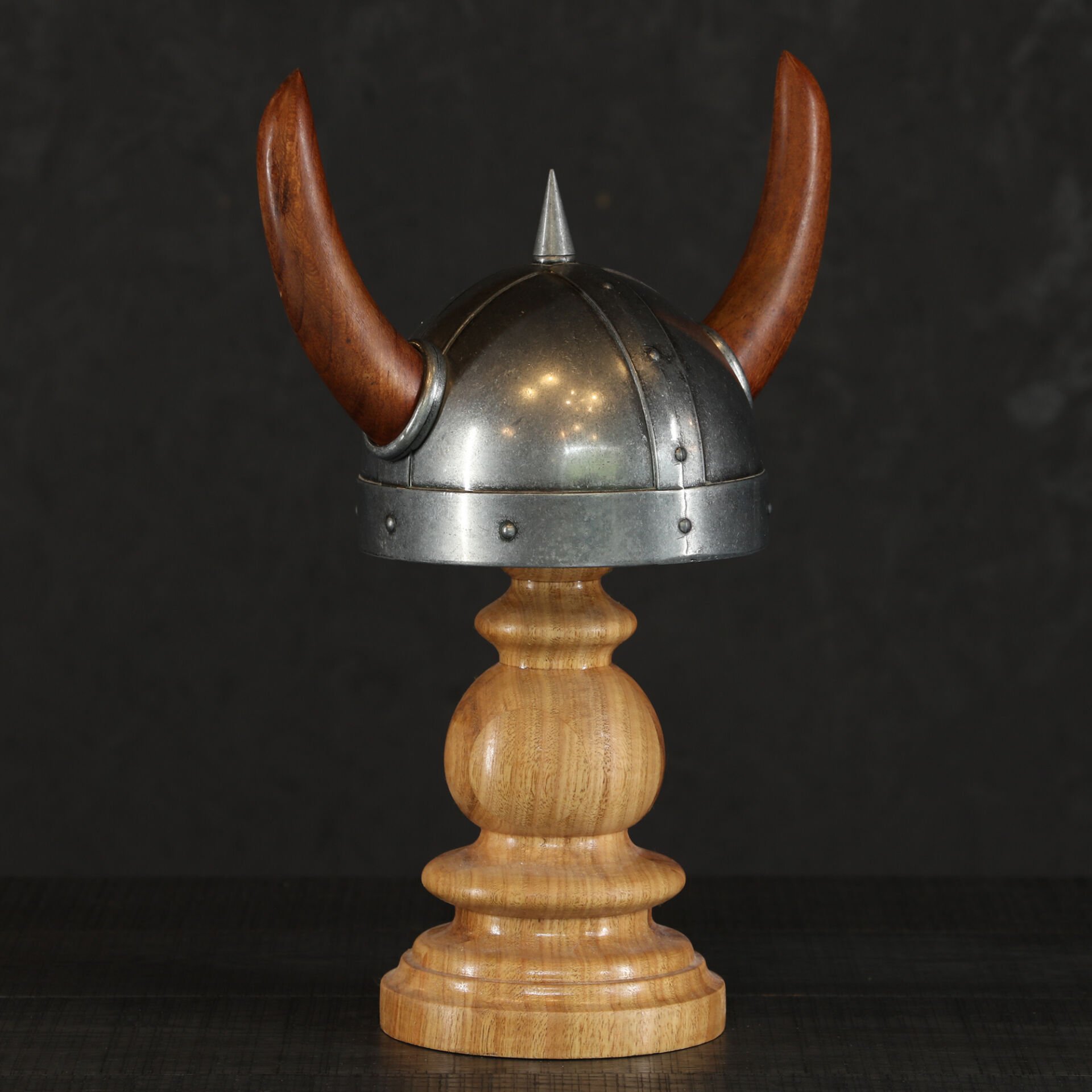 Viking Miğferi