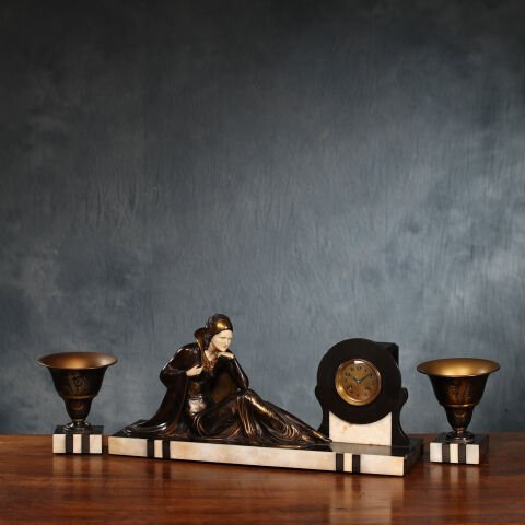 Clock Console Set
