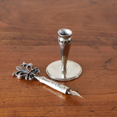 Foot Cup Pen