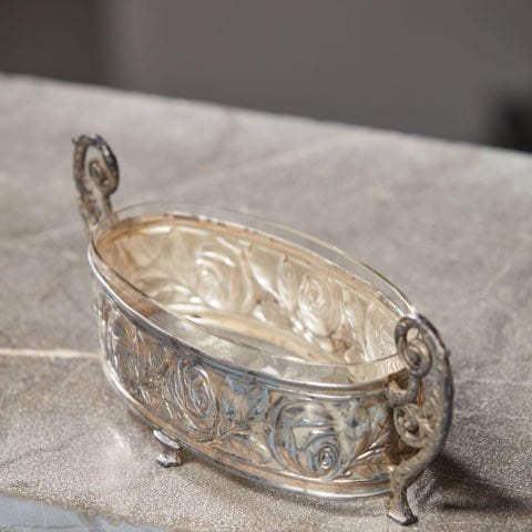 Rose Embossed Jardinyer