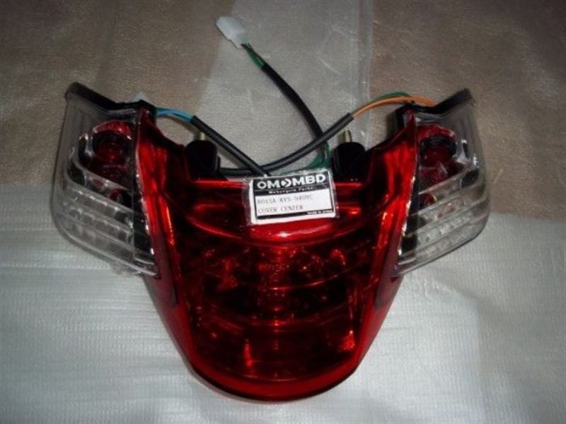 HONDA CBF 150 ARKA STOP KOMPLE BEYAZ CAMLI