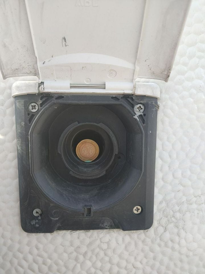 Karavan Su Deposu Doldurma Hunisi (35 mm girişler için)