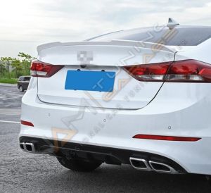 HYUNDAİ ELANTRA 2016-2019 IÇIN UYUMLU 4 EGZOZ PIANO BLACK DIFÜZÖR