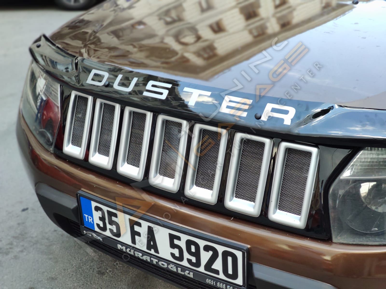 Dacia Duster Panjur 2009 -2017 (Plastik) Parlak Siyah