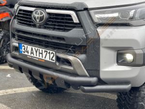 Toyota Hilux Siyah Ön Koruma PST24