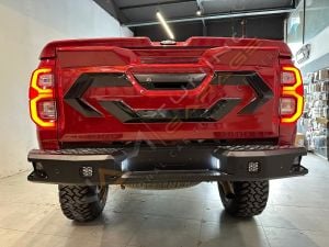 Toyota Hilux Arka Demir Tampon ( AQM-T20 )