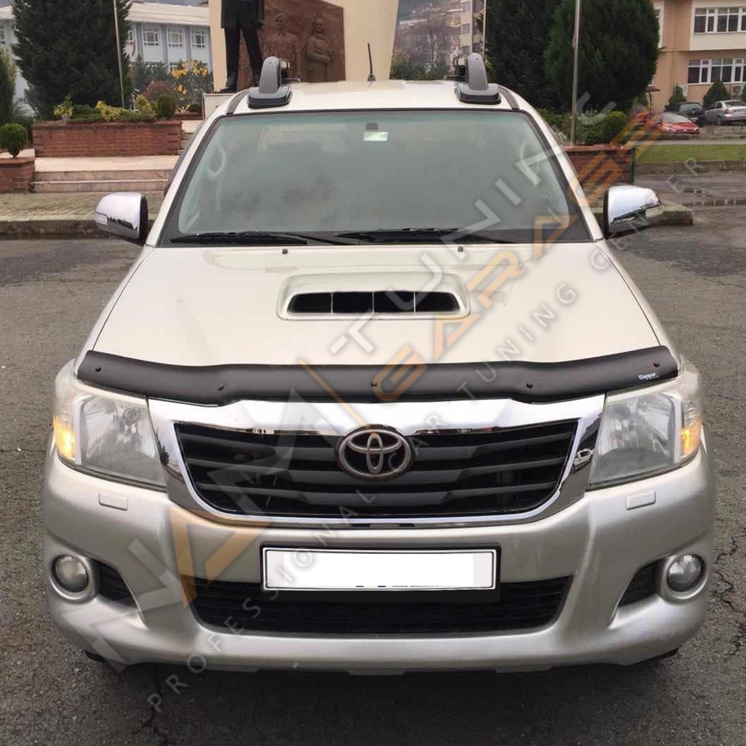 Toyota Hilux Kaput Rüzgarlığı 2012-2015 Piano Black