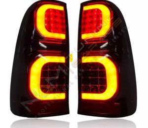 HILUX VIGO (2012-2015) IÇIN UYUMLU SMOKE LED STOP - DIZAYN B