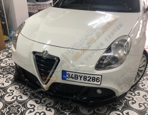 Alfa Romeo Giulietta  Ön Tampon Eki Lip Tek Parça Piano Black