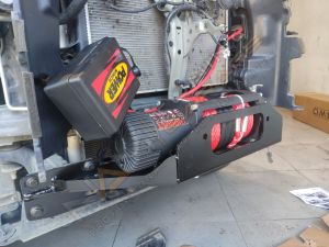 Toyora Hilux Sentetik Halatlı Vinç 13500 lb Power Winch Marka
