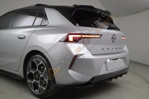 Opel Astra L Arka Difüzör Parlak Siyah 2022+