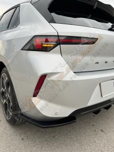 Opel Astra L Arka Köşe Flap Parlak Siyah