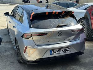 Opel Astra L Spoyler Parlak Siyah 2022+