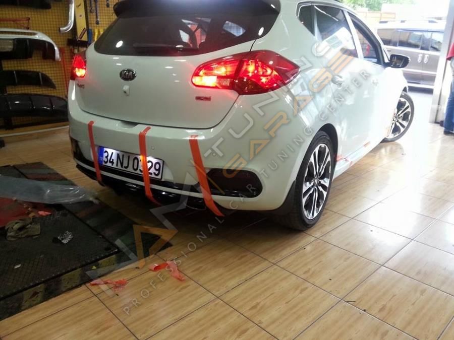 Kia Ceed Difüzör (Plastik) Piano Black