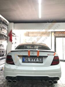 Mercedes W204 Difüzör Makyajlı Kasa Parlak Siyah Sağ Sol Çift Çıkış  2011-2014 arası