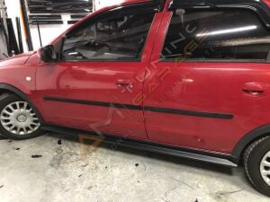 Opel Corsa C Yan Marşpiyel (Plastik) Boyasız