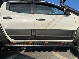 Mitsubishi L200 Yan Kapı Kaplama Seti Kapı Koruma 2015-2018 4 parça