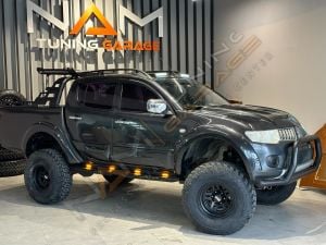 Mitsubishi L200 Yan Kapı Kaplama Seti Kapı Koruma 2007-2014 4 parça