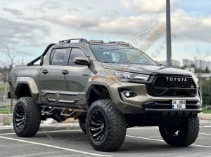 Toyota Hilux Yan Kapı Kaplama Seti Kapı Koruma 2015-2023 4 parça